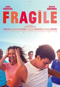 Fragile (2021) streaming
